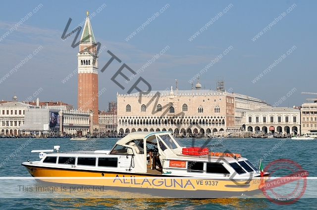 Service Bateau Alilaguna